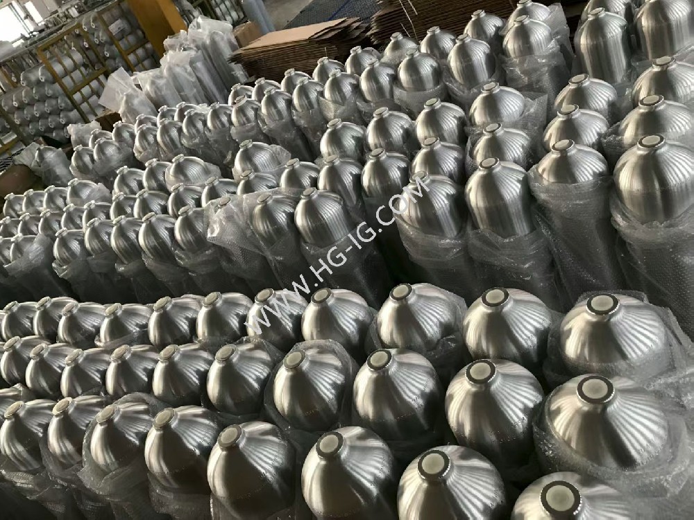 11.1L S80 Diving Tanks in Stock & Hot Sale